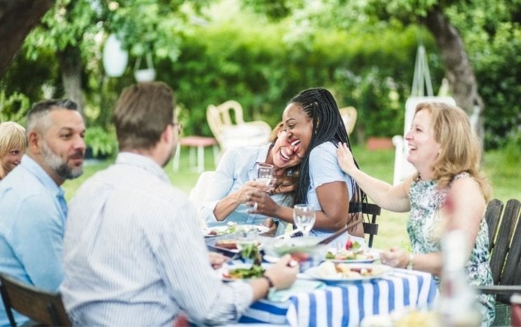 6 Dietitian-Approved Tips to Maintain Weight Loss During Summer Party Season