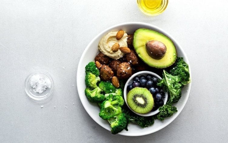 10 Things to Know Before Trying a Vegan Diet