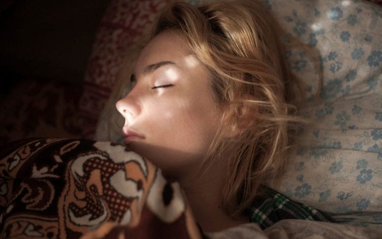 4 Reasons Sleeping in Is Bad For Your Health